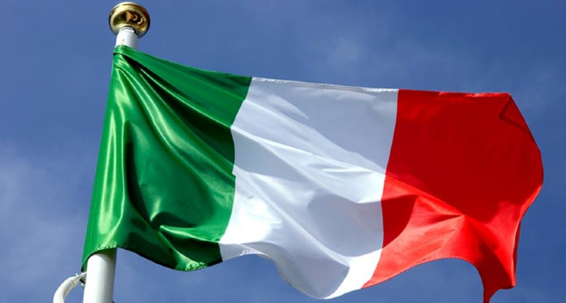 La storia della bandiera italiana: i 224 anni del tricolore